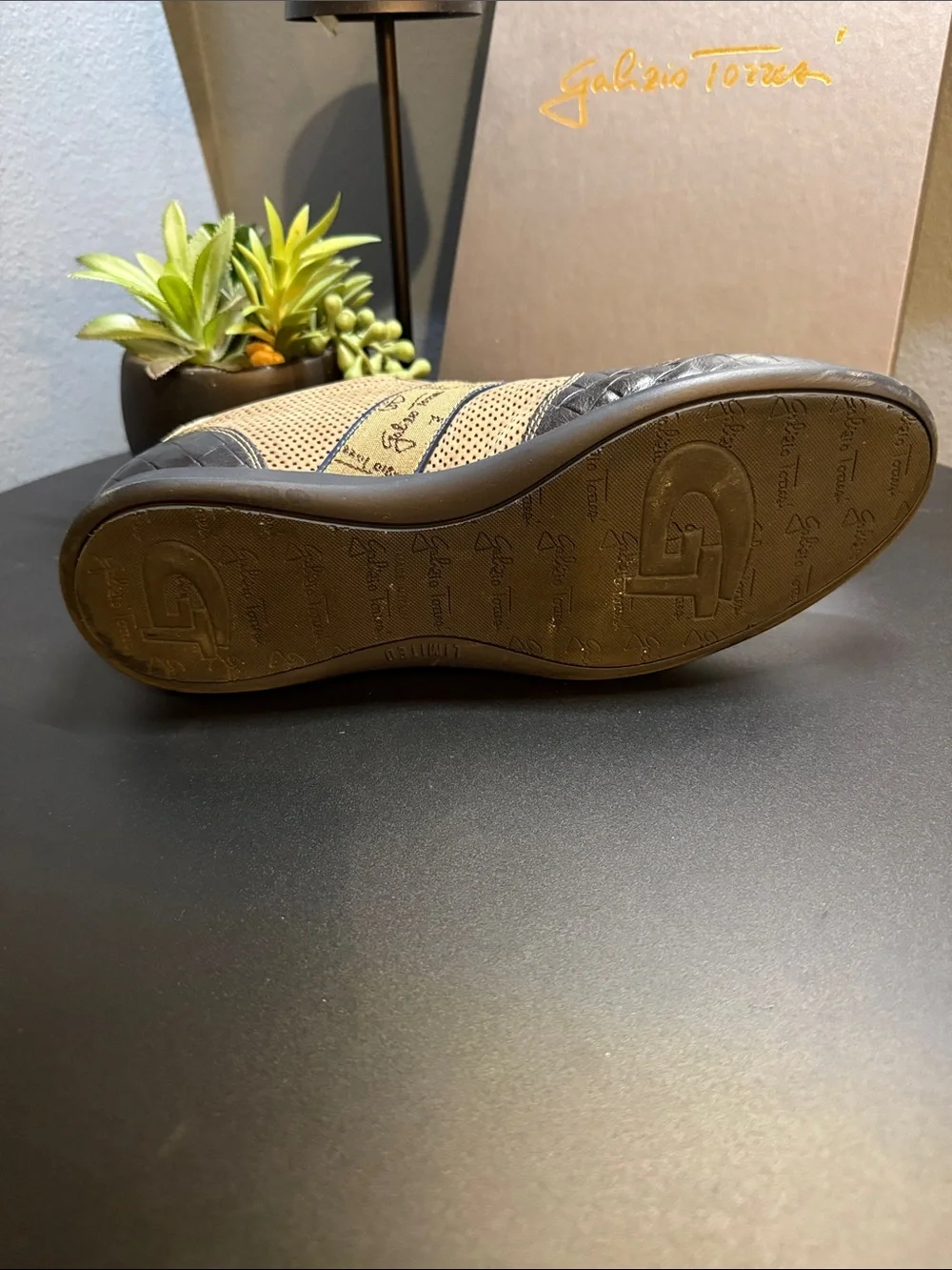 Galizio Torres Men's Tan, Dark Brown and Navy Blue Leather Sneaker